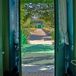 Forest Farm Bed & Breakfast 3*