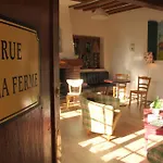 Bed & Breakfast Forest Farm 3*