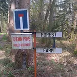 Bed & Breakfast Forest Farm 3*