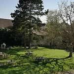 Bed & Breakfast Forest Farm 3*