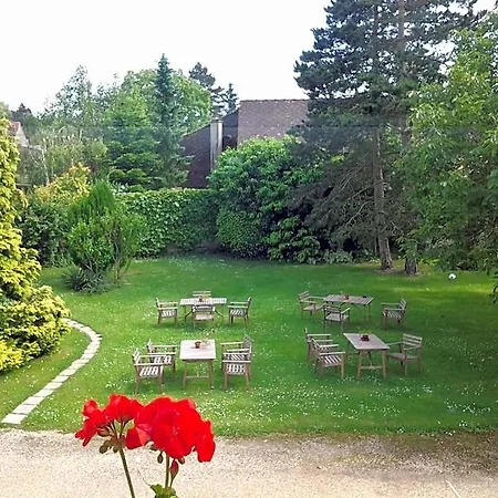 森林农场酒店 3* Bois-Jerome-Saint-Ouen