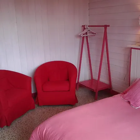 Forest Farm Bois-Jerome-Saint-Ouen